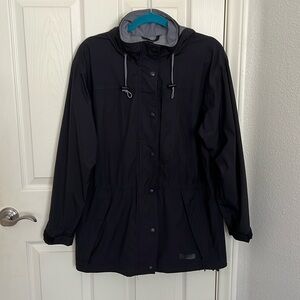 Women’s REI Black light weight raincoat (M)